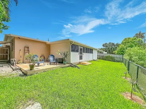 9416 SW 51st Place Cooper City FL 33328