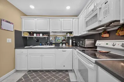 55 SE 14th Street Boca Raton FL 33432
