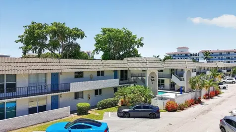 55 SE 14th Street Boca Raton FL 33432