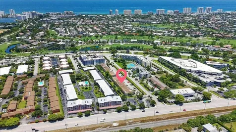55 SE 14th Street Boca Raton FL 33432