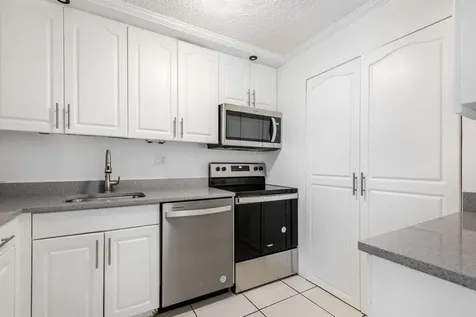 8020 Fairview Drive Tamarac FL 33321