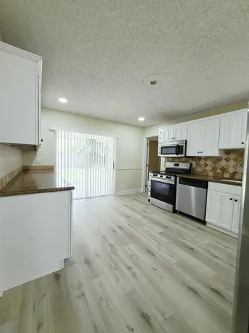 5447 Twin Oakes Road Greenacres FL 33463