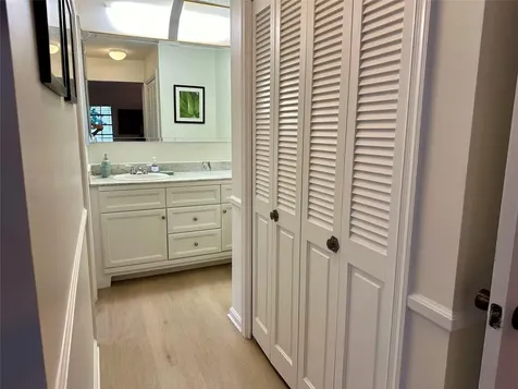 6449 Bay Club Drive Fort Lauderdale FL 33308