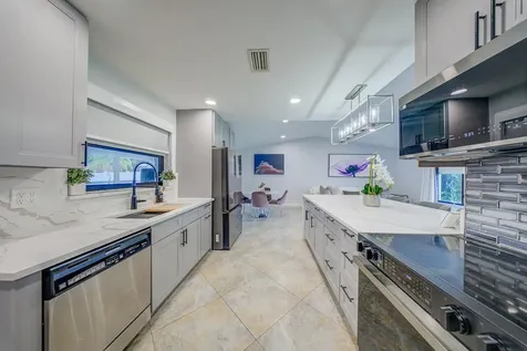 2831 SW 13th Court Deerfield Beach FL 33442