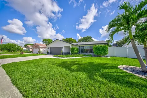 2831 SW 13th Court Deerfield Beach FL 33442