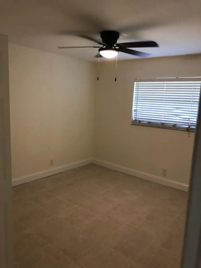 2530 Pierce Street Hollywood FL 33020