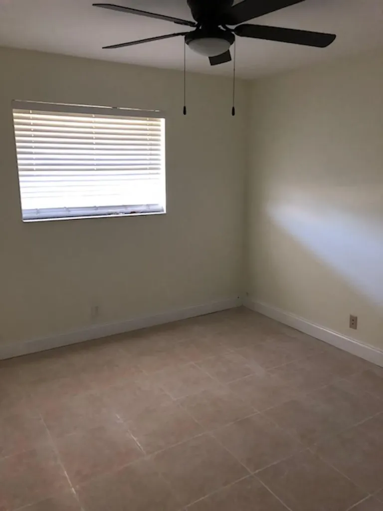 2530 Pierce Street Hollywood FL 33020