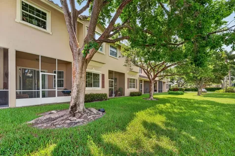 3355 Lakeside Drive Davie FL 33328