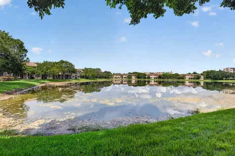 3355 Lakeside Drive Davie FL 33328
