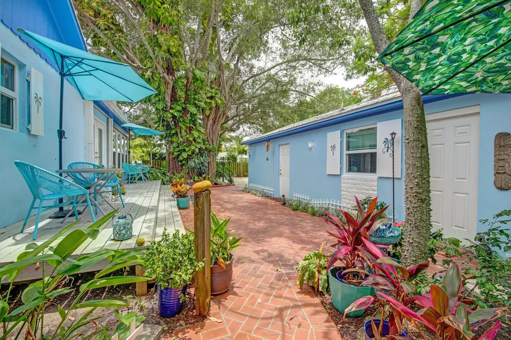 9 NW 9th Street Delray Beach FL 33444