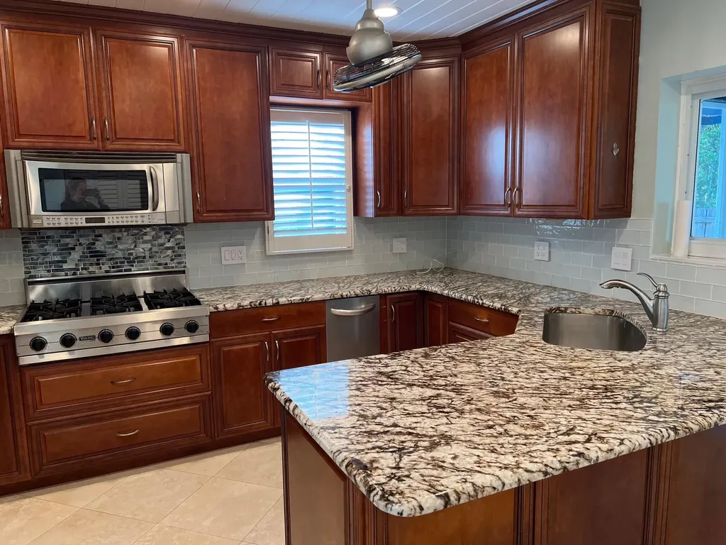 9 NW 9th Street Delray Beach FL 33444