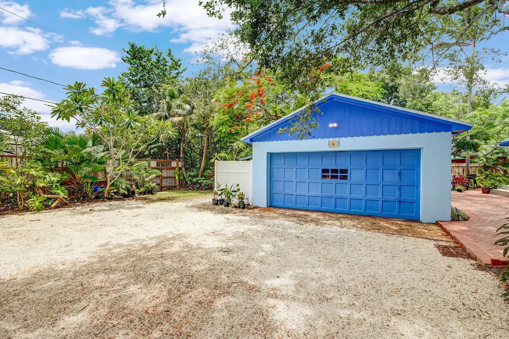 9 NW 9th Street Delray Beach FL 33444