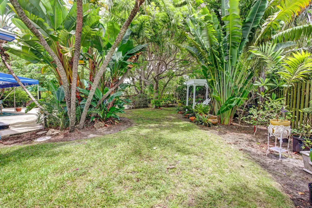 9 NW 9th Street Delray Beach FL 33444