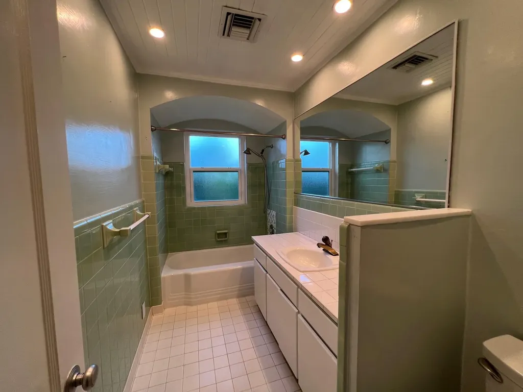 9 NW 9th Street Delray Beach FL 33444