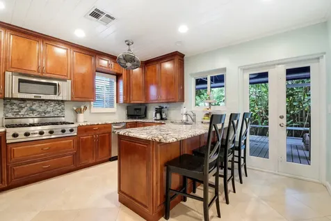 9 NW 9th Street Delray Beach FL 33444