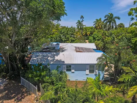 9 NW 9th Street Delray Beach FL 33444