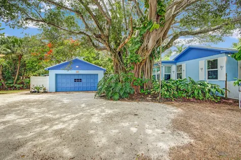 9 NW 9th Street Delray Beach FL 33444