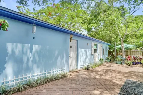 9 NW 9th Street Delray Beach FL 33444