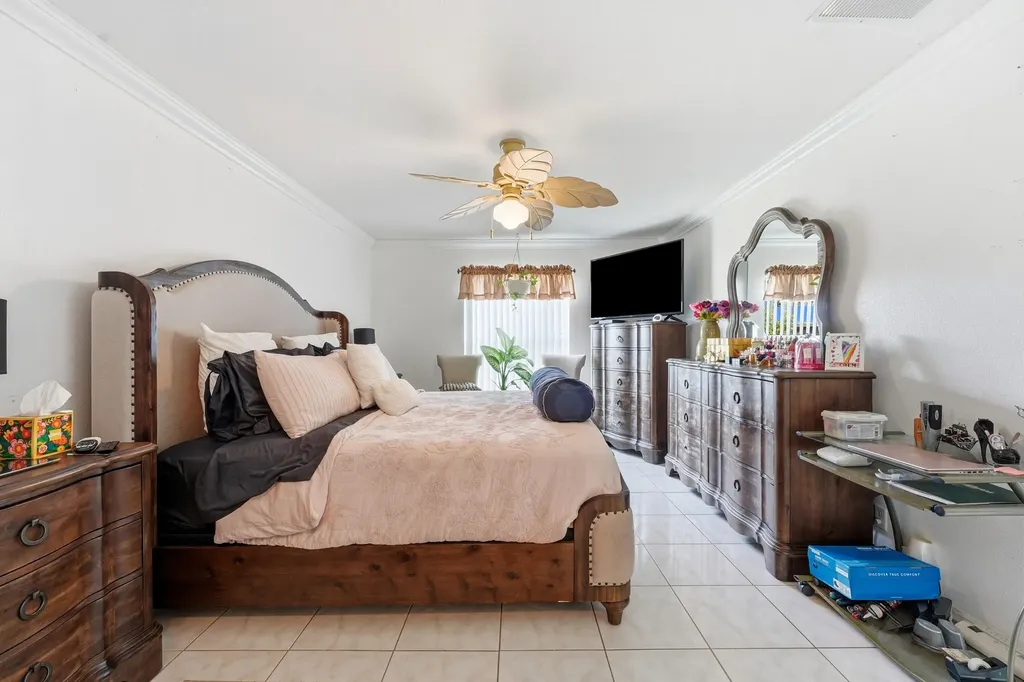 1842 SW Penrose Avenue Port St Lucie FL 34953