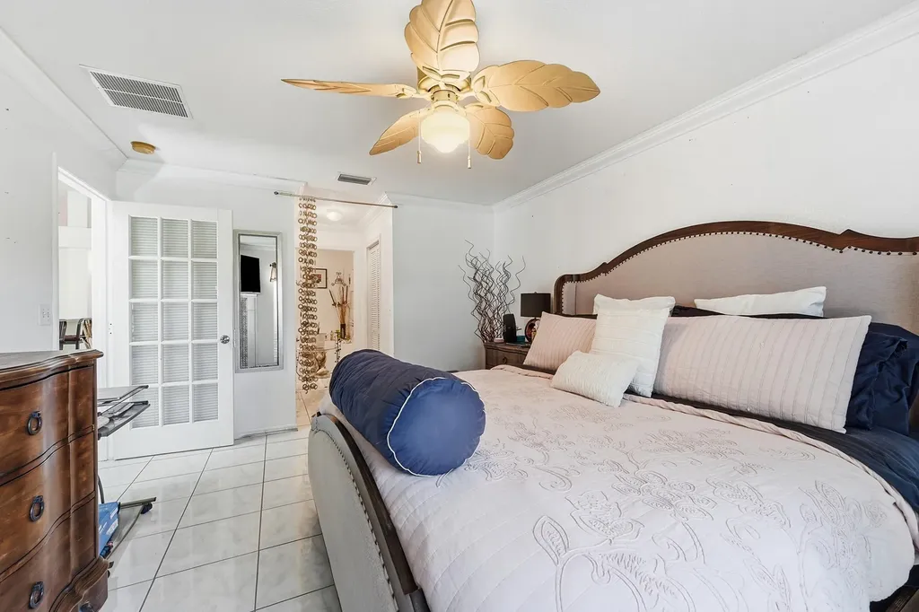 1842 SW Penrose Avenue Port St Lucie FL 34953