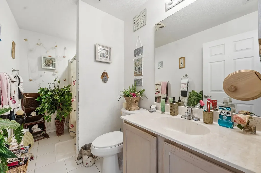 1842 SW Penrose Avenue Port St Lucie FL 34953