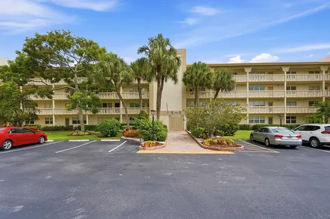 2905 Victoria Place Coconut Creek FL 33066