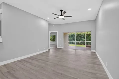 8410 Via Serena Boca Raton FL 33433