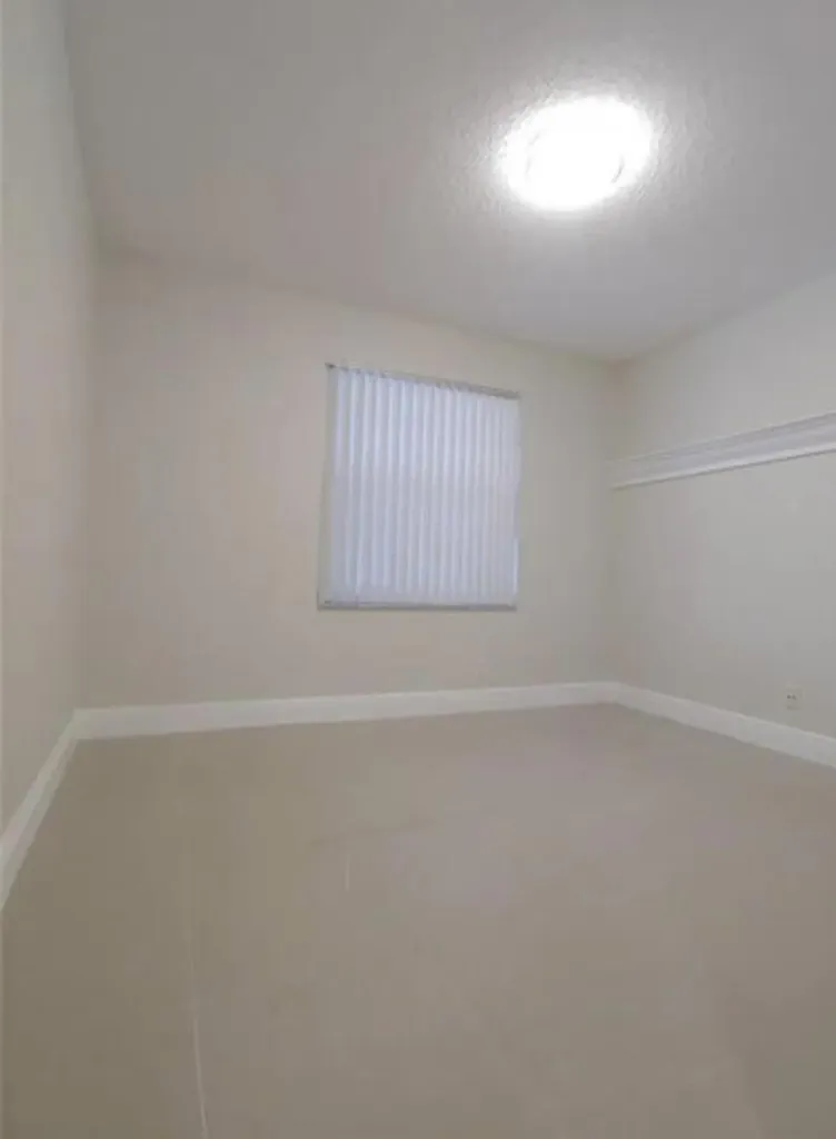 9903 Three Lakes Circle Boca Raton FL 33428