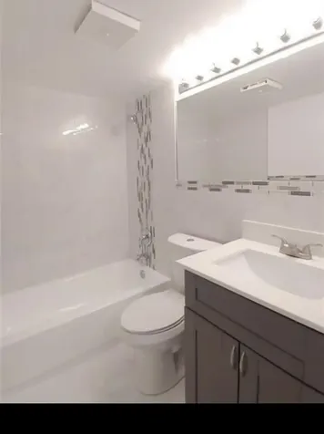 9903 Three Lakes Circle Boca Raton FL 33428