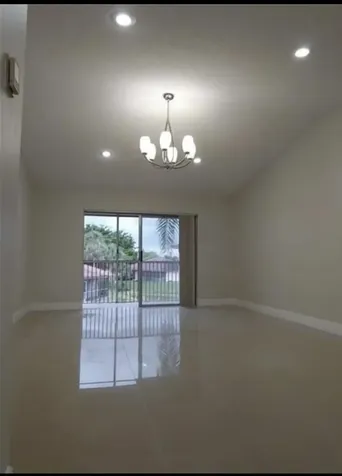 9903 Three Lakes Circle Boca Raton FL 33428