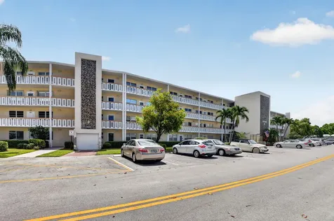 2049 Ventnor O Crescent Deerfield Beach FL 33442