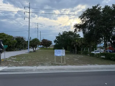 408 Avenue E Fort Pierce FL 34950