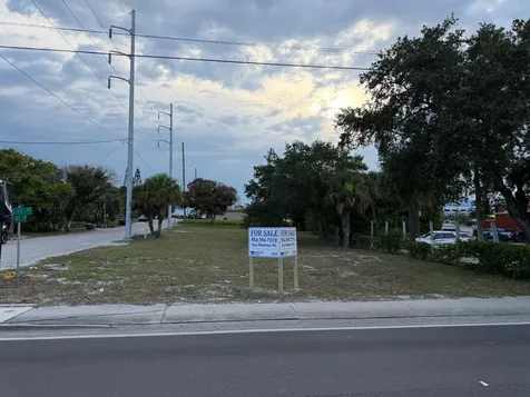 408 Avenue E Fort Pierce FL 34950