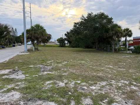 408 Avenue E Fort Pierce FL 34950