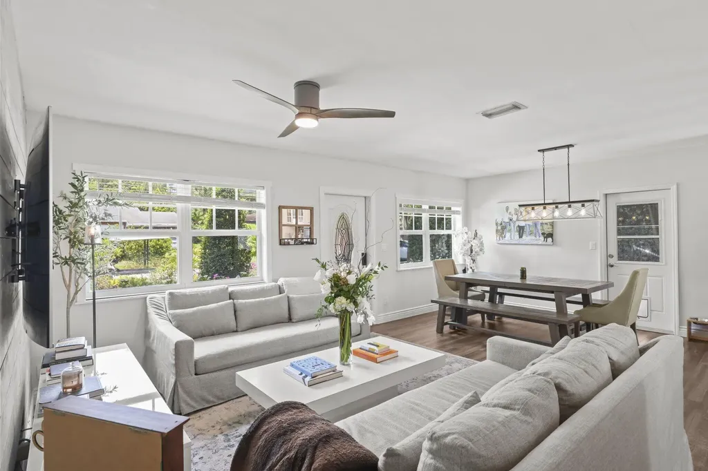 2205 W Pineridge Court Delray Beach FL 33444