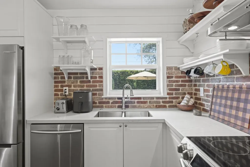 2205 W Pineridge Court Delray Beach FL 33444