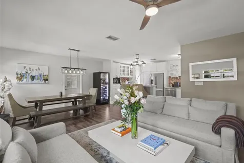 2205 W Pineridge Court Delray Beach FL 33444