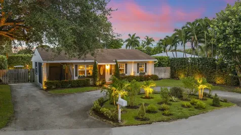 2205 W Pineridge Court Delray Beach FL 33444