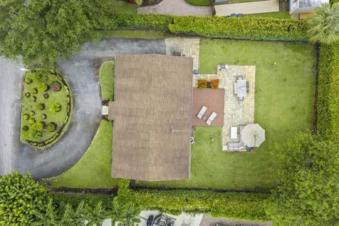 2205 W Pineridge Court Delray Beach FL 33444