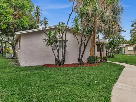 3629 SW Natura Avenue Deerfield Beach FL 33441