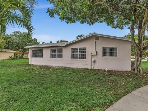 3629 SW Natura Avenue Deerfield Beach FL 33441