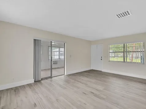 3629 SW Natura Avenue Deerfield Beach FL 33441