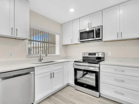 3629 SW Natura Avenue Deerfield Beach FL 33441