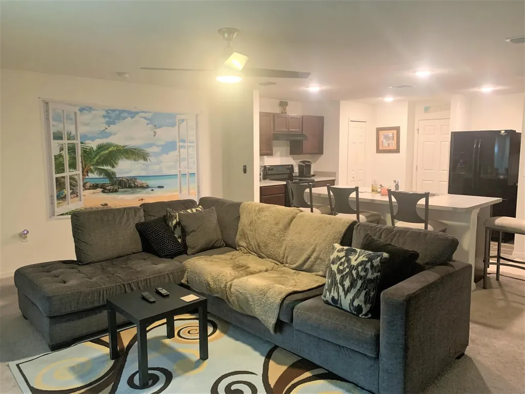 2033 SW Leafy Road Port St Lucie FL 34953