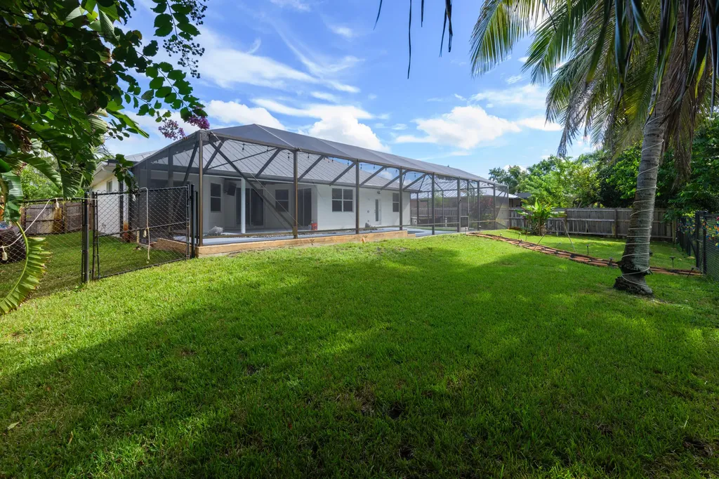 3315 SE West Snow Road Port St Lucie FL 34984
