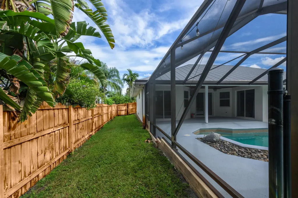 3315 SE West Snow Road Port St Lucie FL 34984
