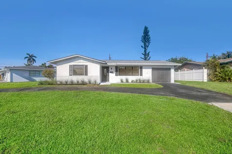 9715 Dahlia Avenue Palm Beach Gardens FL 33410