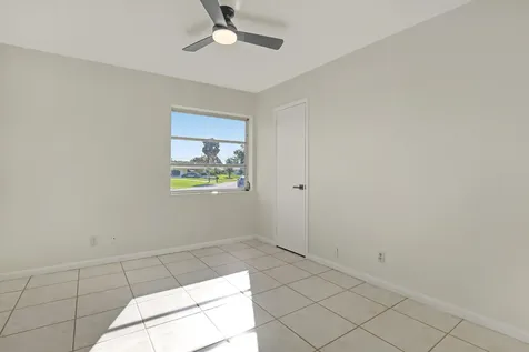 9715 Dahlia Avenue Palm Beach Gardens FL 33410