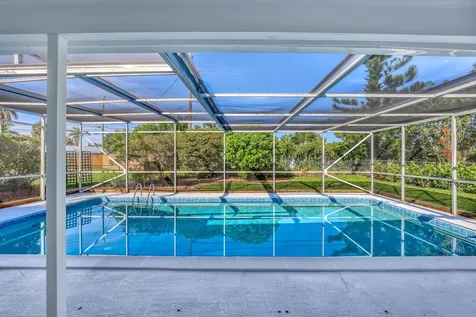 9715 Dahlia Avenue Palm Beach Gardens FL 33410