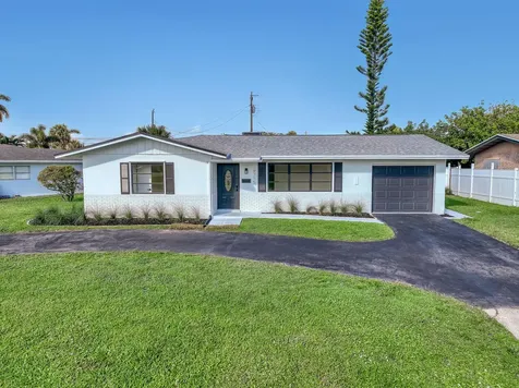 9715 Dahlia Avenue Palm Beach Gardens FL 33410